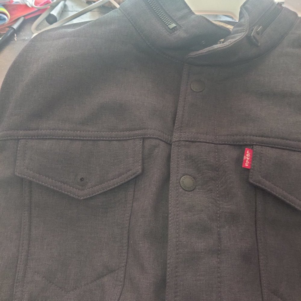 NWT DEFECT Levi's Mens Softshell Stand Collar Commuter Trucker Jacket $160 2D108 - Picture 3 of 3